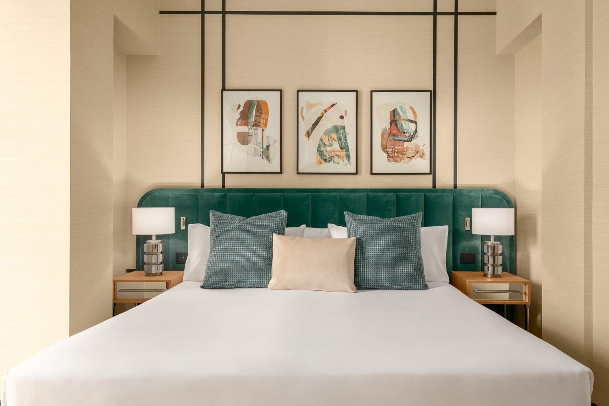 2 Connecting Double Rooms